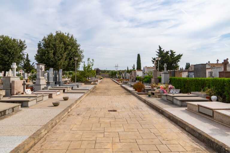 Cementeri municipal de Marratxí, tot a punt per complir amb el rite funerari