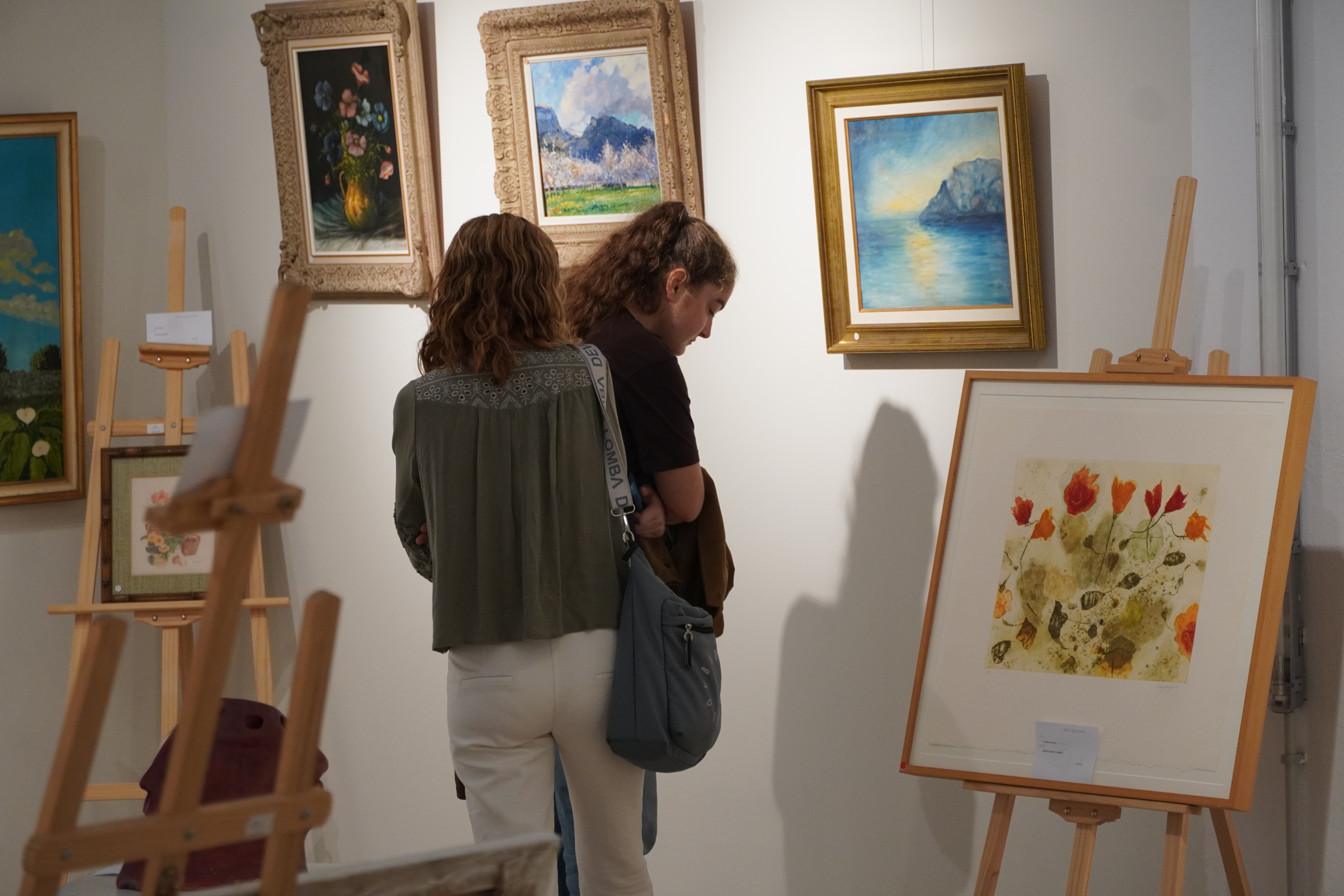 Marratxí inaugura la exposición solidaria «Arte para la inclusión. 50 años, 50 obras» en Sa Refinadora