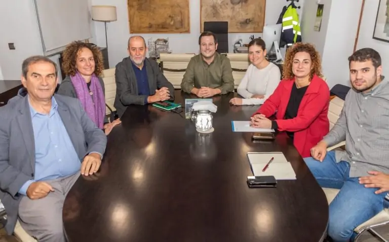 El Ayuntamiento y Medio Ambiente del Consell coordinan estrategias comunes que afectan al municipio
