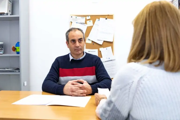 UN DIA AMB EL SERVEI D’ASSESSORAMENT EN MATÈRIA D’HABITATGE