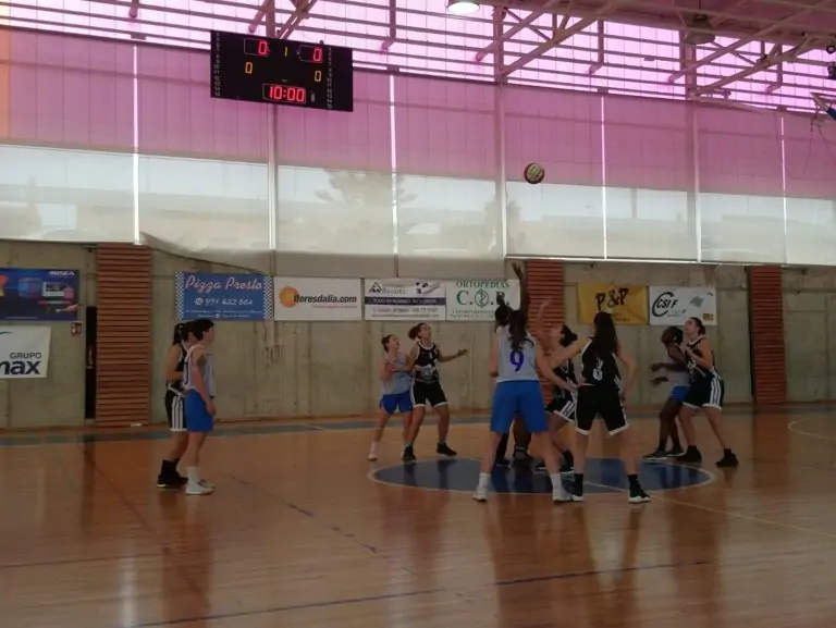 Victoria ajustada del Bàsquet Pla femenino en la pista de Floresdalia (49-51)