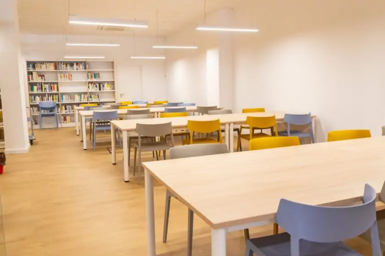 Educación destina a los ayuntamientos 800 mil de euros para la limpieza de los centros de infantil y primaria de las Illes Balears