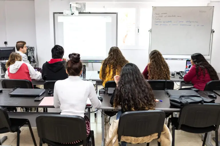 Abierta la matrícula para los cursos de la Escuela de Adultos de Marratxí