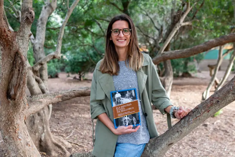 Bàrbara Tomàs, historiadora: «Los mestres d’aixa no desaparecerán mientras haya barcas de madera que restaurar»