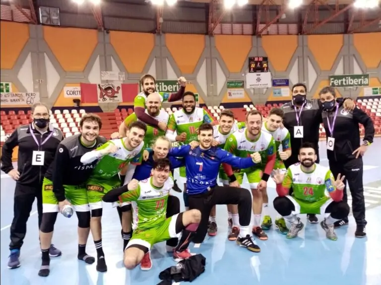 El Sispal Handbol Marratxí consigue dos puntos de oro tras una gran victoria en Sagunto