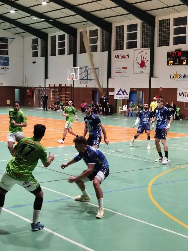 El MITourA Handbol Marratxí cae ante el líder por un ajustado 24-26