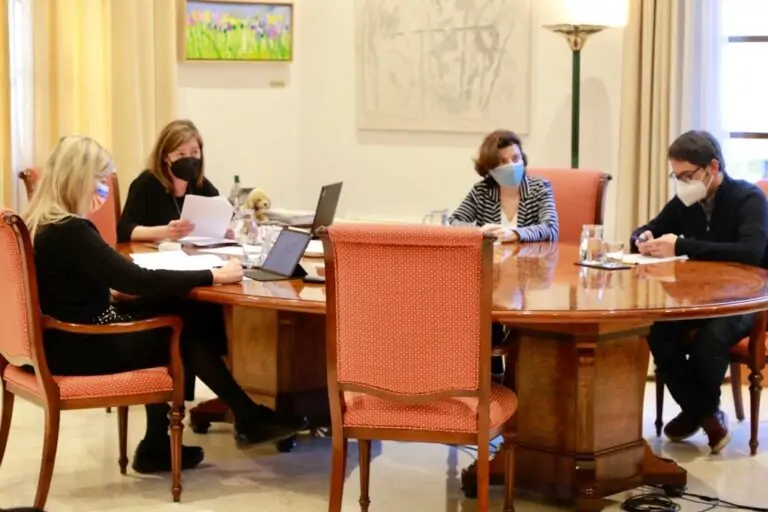 El Govern elimina el certificado COVID para acceder a ámbitos económicos, culturales y deportivos