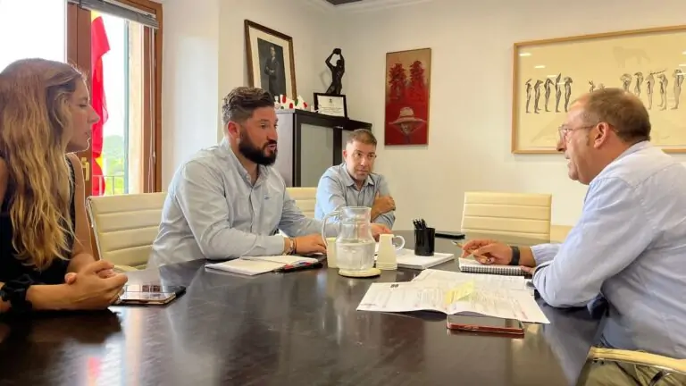 L’Ajuntament trasllada al Consell les necessitats turístiques del municipi
