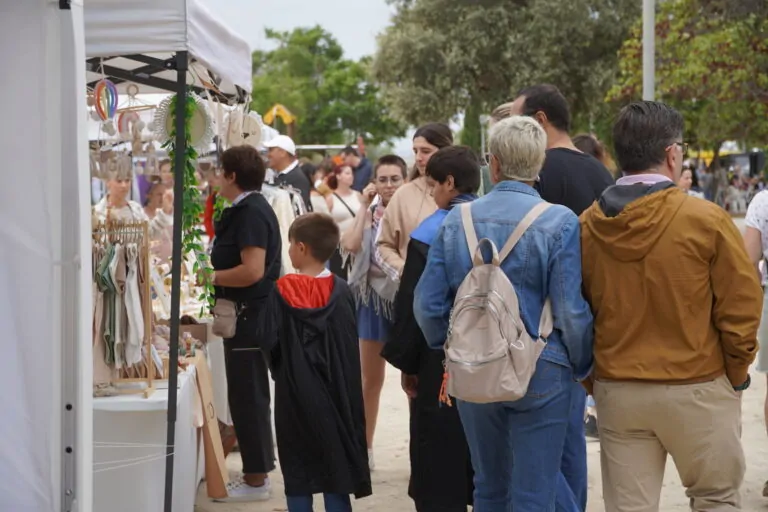 Artetxí 2025 llena Cas Capità de magia y gastronomía en una jornada de impulso al comercio local y las entidades sociales